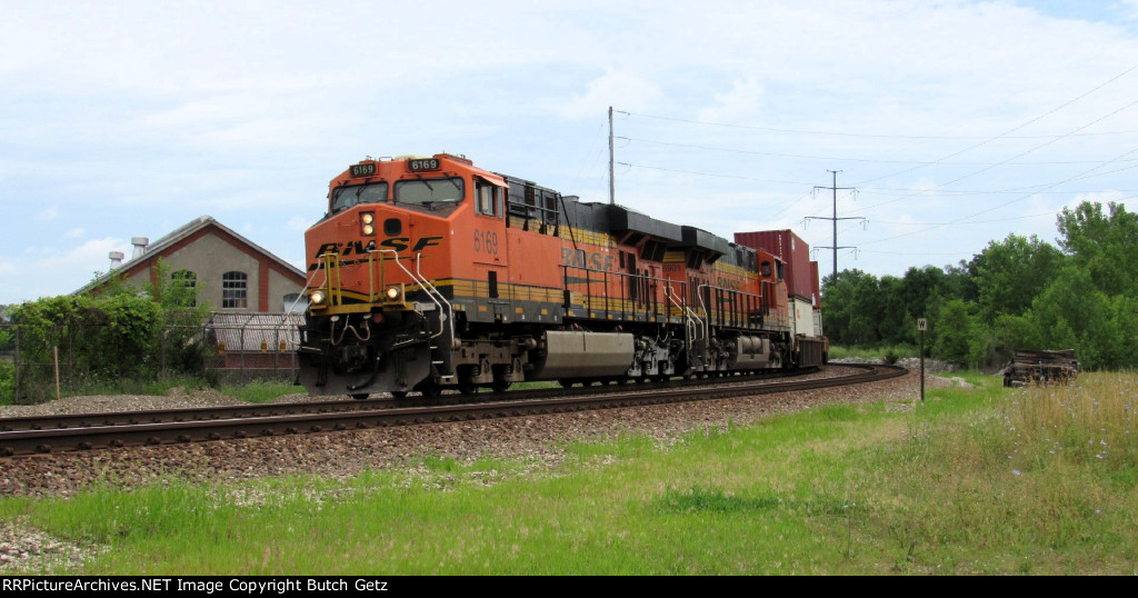 BNSF 6169